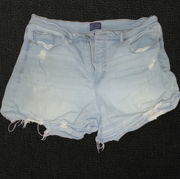 Three Pairs of Size 12 Shorts Raw Hem Scoop, Mossimo, Aero - Picture 7 of 10